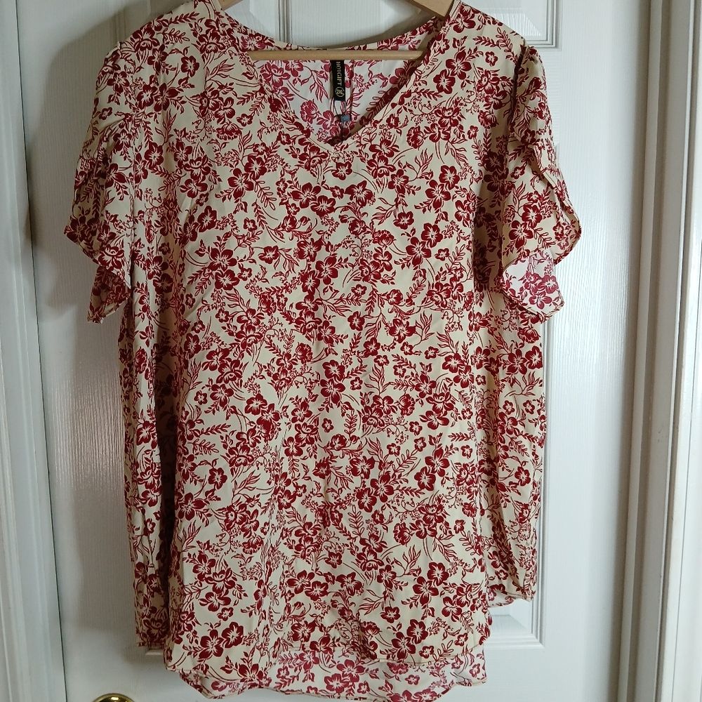 Packable Lightweight Red and Cream Ditzy Floral Women's Top Sz 2xl NWT